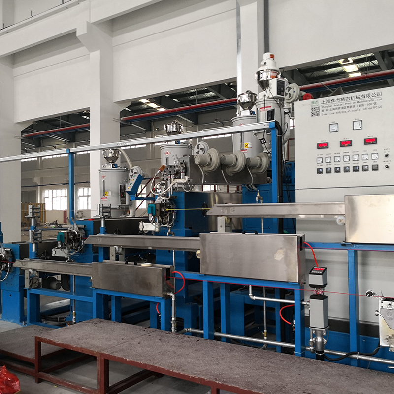 XLPE PE-kabelextruder met koelwatertank